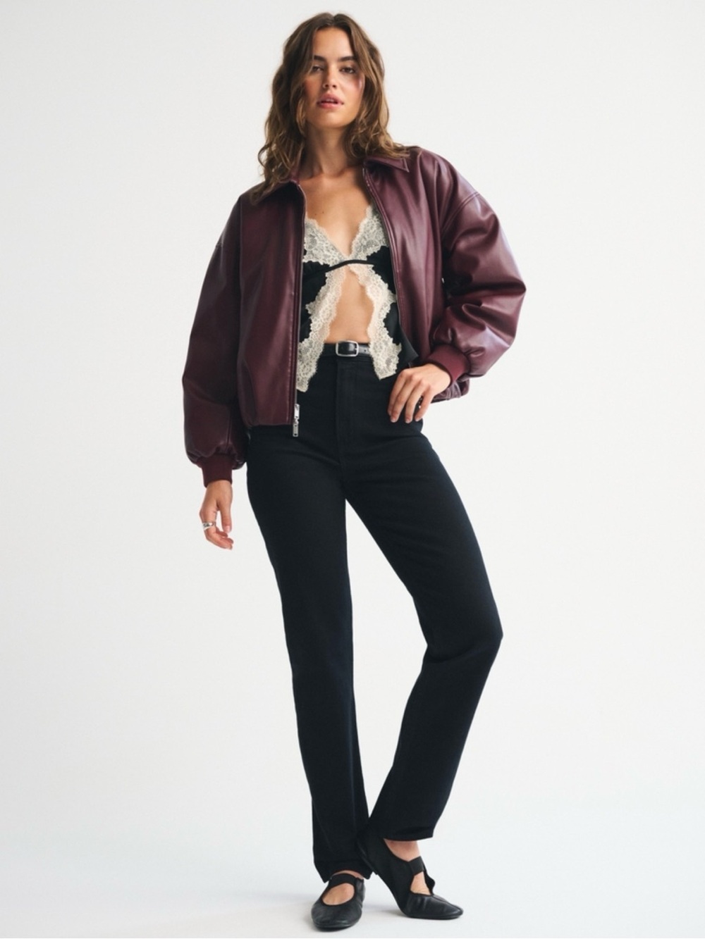 Abercrombie Ultra High Rise 90s Straight Jean in Black